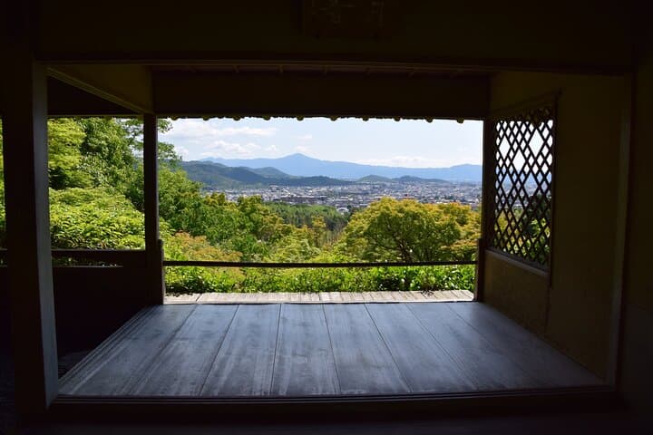 Half Day in Kyoto Arashiyama with Lunch in a Temple Private Tour — photo 13