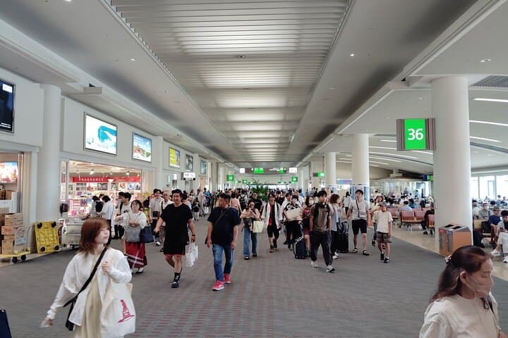 Naha: Airport Food Tour for a Delicious Start or Farewell — photo 7