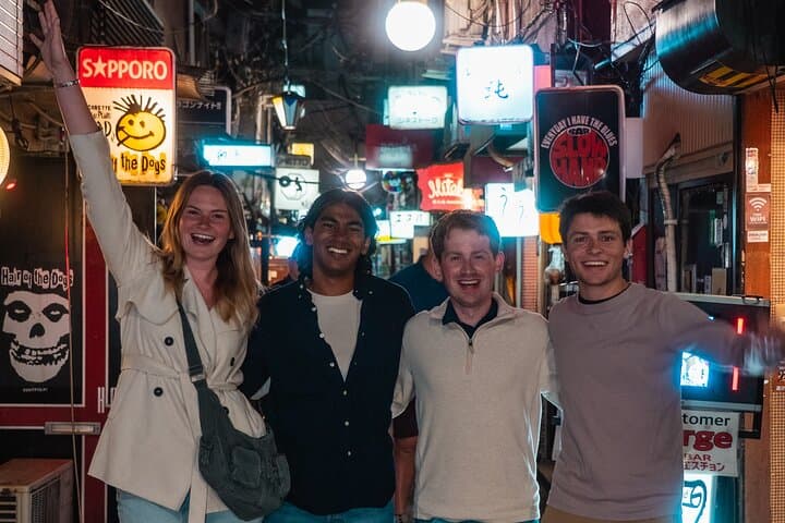 Tokyo Shinjuku Night Walking Tour Golden Gai And Local Culture — photo 4