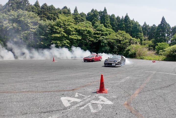 Private Drifting Lesson with OG Instuctor Tokyo Daikoku Japan — photo 2