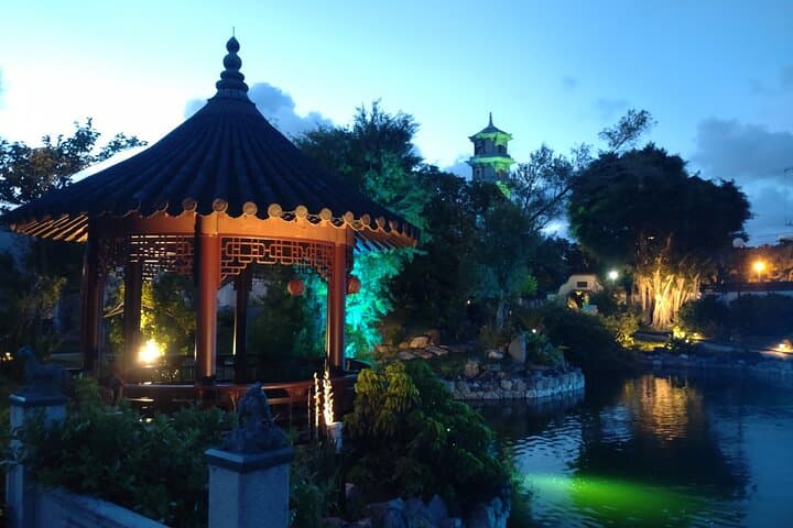 Naha: Step Into Peace at the Historic Fukushuen Garden — photo 8