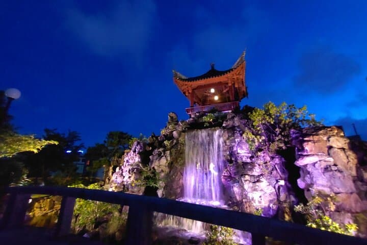 Naha: Step Into Peace at the Historic Fukushuen Garden — photo 15