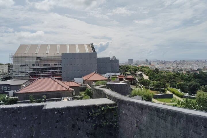 Naha: 1.5h Shurijo Castle Tour into the Heart of Ryukyu — photo 20