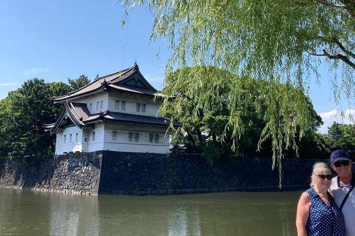 Imperial Palace or Edo Castle Time Trip Learning Walking Tour — photo 8