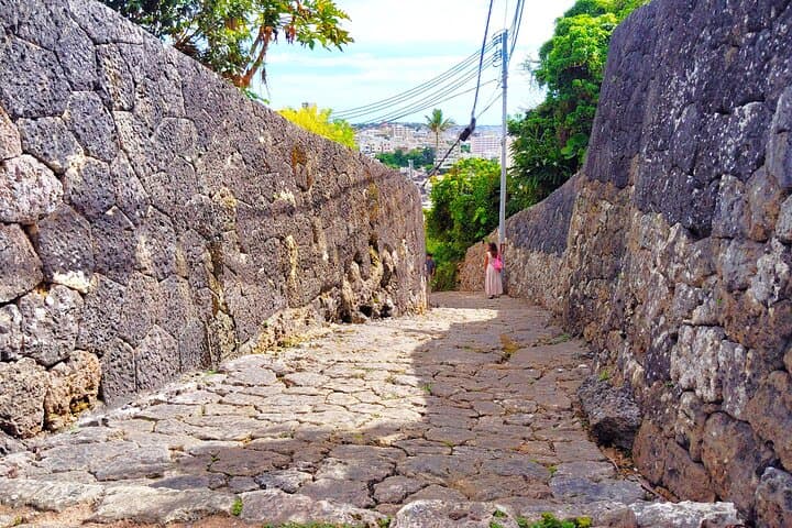 Shurijo Castle & Royal Mausoleum Tour – Ryukyu Kingdom Heritage — photo 3