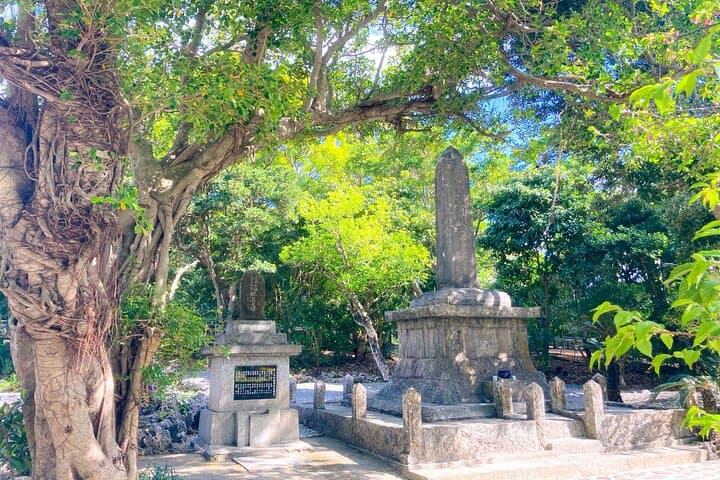 WWII Battle of Okinawa - Himeyuri & Peace Museum Guided Tour — photo 2
