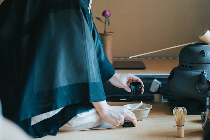 Private Authentic Tea Ceremony with 400-Year Tools — photo 1