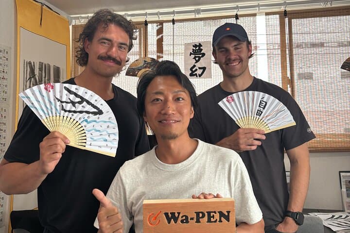 Asakusa：Japanese Calligraphy & Make your original folding fan! — photo 6