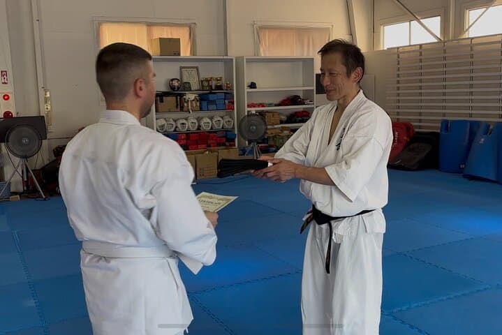 Karate Experience in Kanazawa Break Tiles and Get a Black Belt — photo 7