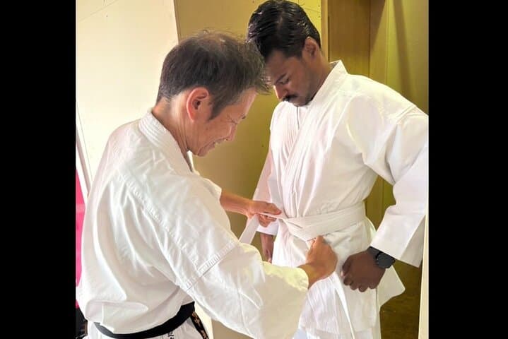 Karate Experience in Kanazawa Break Tiles and Get a Black Belt — photo 3