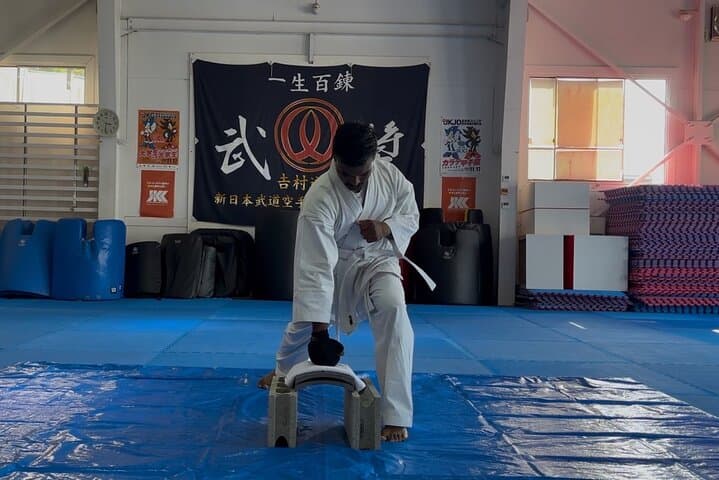 Karate Experience in Kanazawa Break Tiles and Get a Black Belt — photo 6
