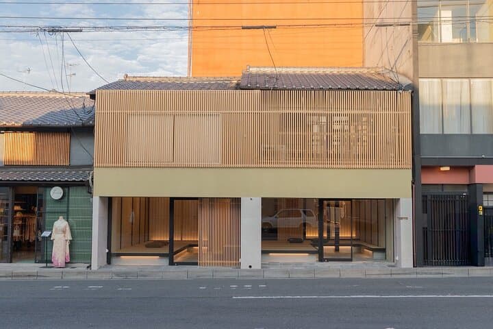【OKADA】Kyoto Japanese calligraphy experience (shodo) — photo 4