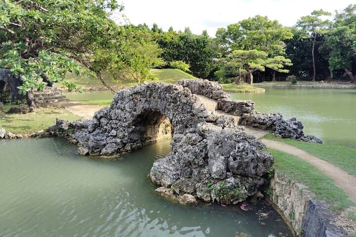 Naha: Walk Through Shikinaen, a Historic Royal Garden — photo 5