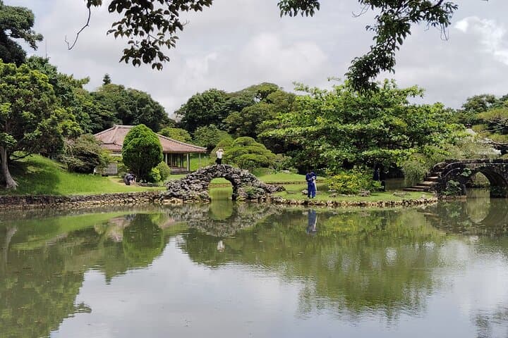 Naha: Walk Through Shikinaen, a Historic Royal Garden — photo 16