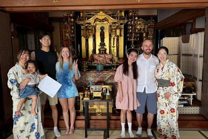 Traditional Japanese Temple Calligraphy Experience — photo 7
