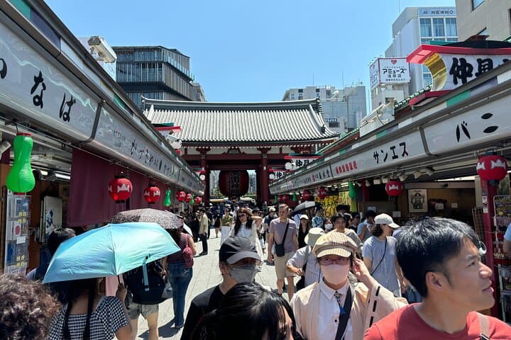 Tokyo: Private Asakusa Walking Tour with Sensoji Temple — photo 13