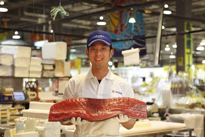 Osaka Wakayama Cat Train, Seafood market, Hot Springs Tour — photo 11