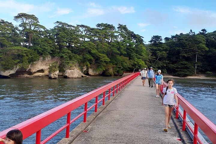 Matsushima Bay, Islands and Seafood Market day tour from Tokyo — photo 2