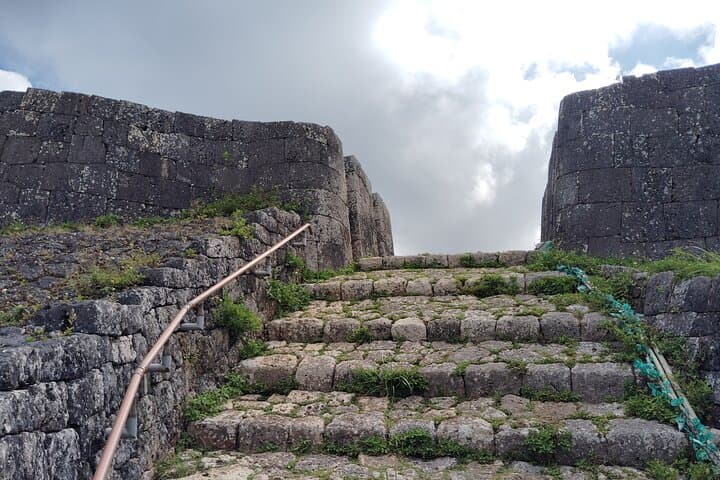 Okinawa: Katsuren Castle Ruins and Museum Guided Tour — photo 11