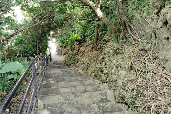 Okinawa: Urasoe Castle, Royal Tomb & War History Walk — photo 7