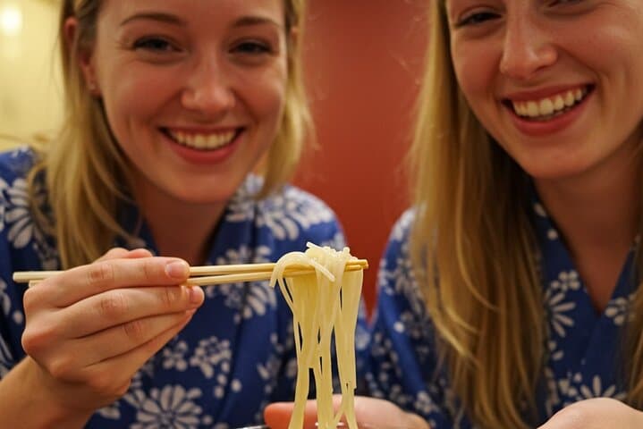 Japanese Nagashi Somen Noodle Cooking Class — photo 4
