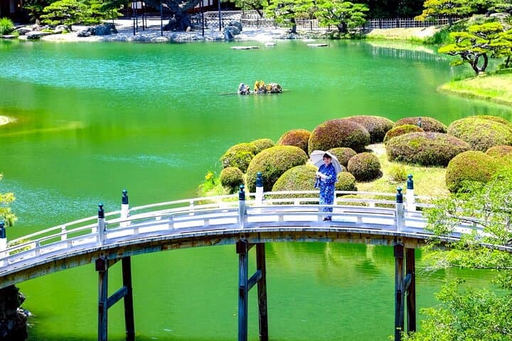 Don a kimono, take a stroll in the Michelin 3star's Ritsurin Park — photo 8