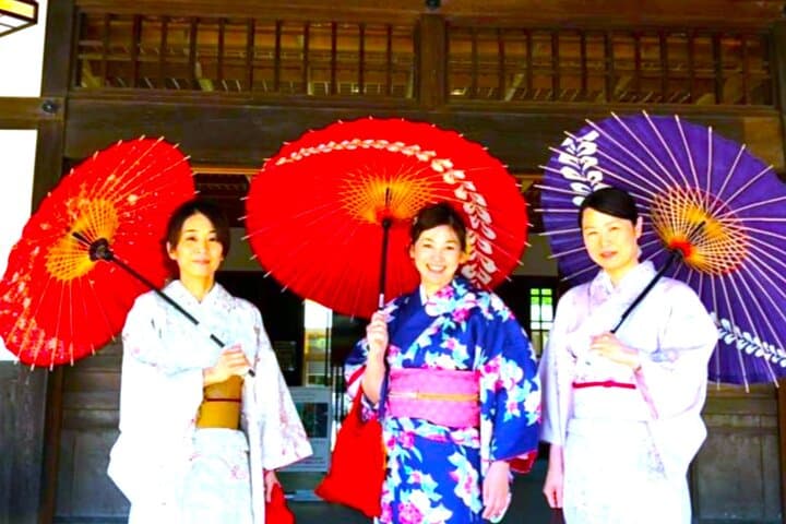 Don a kimono, take a stroll in the Michelin 3star's Ritsurin Park — photo 18
