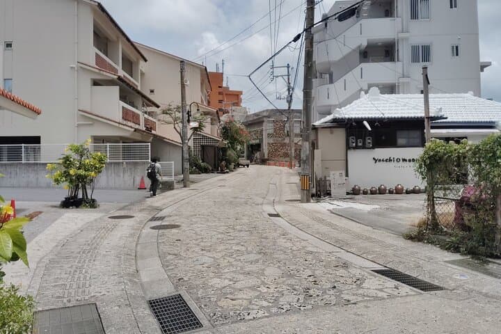 Naha: Discover Yachimun Pottery and Local Crafts in Tsuboya — photo 10