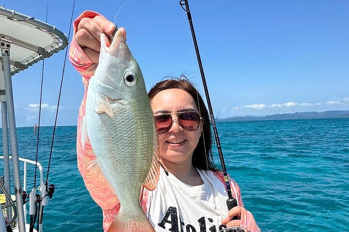 Fishing experience on a private small boat on Ishigaki Island - Meet empty-handed!Fish.Let's eat.~ 【Half day course】 — photo 4