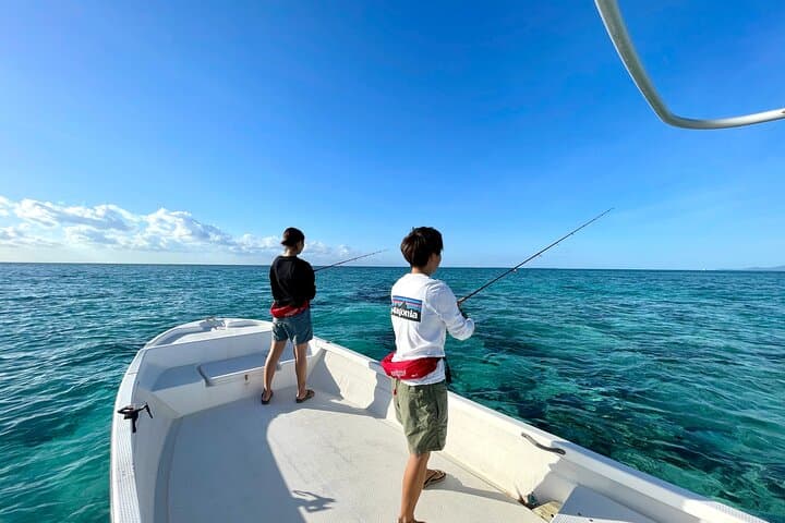 Fishing experience on a private small boat on Ishigaki Island - Meet empty-handed!Fish.Let's eat.~ 【Half day course】 — photo 2