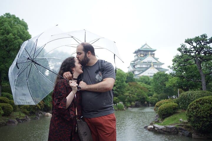 Osaka Portrait Photo Walk – Private Photographer in the City