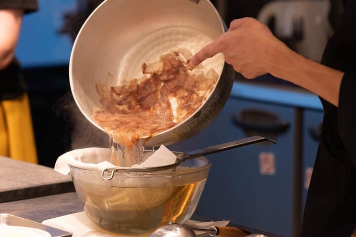 Discover Japanese Umami: Onigiri & Dashi Masterclass in Tokyo — photo 7