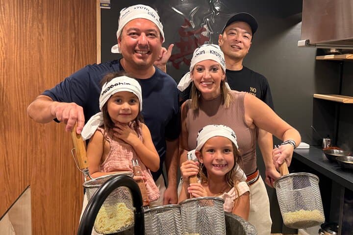Kyoto: Paint Your Own Ramen Apron & Michelin Ramen Class — photo 5