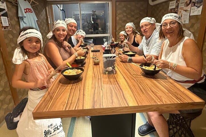 Kyoto: Paint Your Own Ramen Apron & Michelin Ramen Class — photo 10