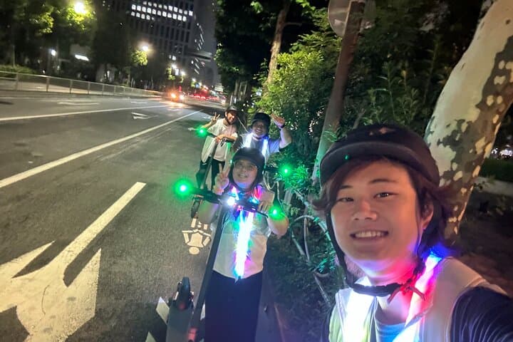 Tokyo: Tokyo Tower E-scooter Tour -Tower Ticket Included- — photo 3