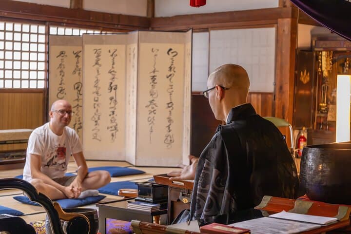 Takayama Meditation at Takayama Zenkoji temple — photo 3