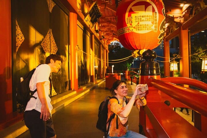 Tokyo: Asakusa Photogenic Night Walk with 1 drink — photo 4