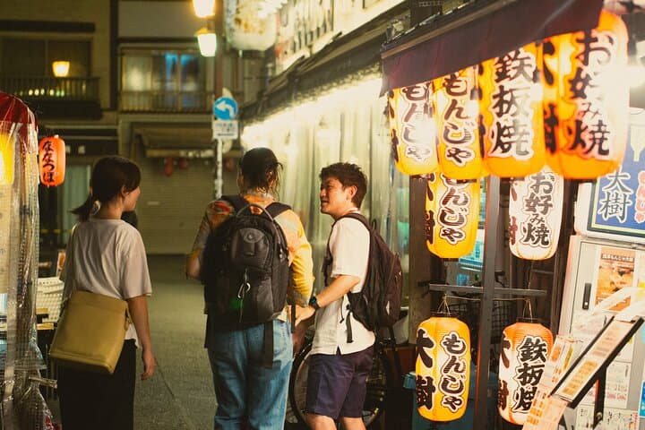 Tokyo: Asakusa Photogenic Night Walk with 1 drink — photo 7