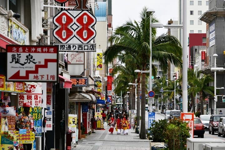 Naha and South Okinawa Private ７ Hour Tour with Local Guide — photo 3