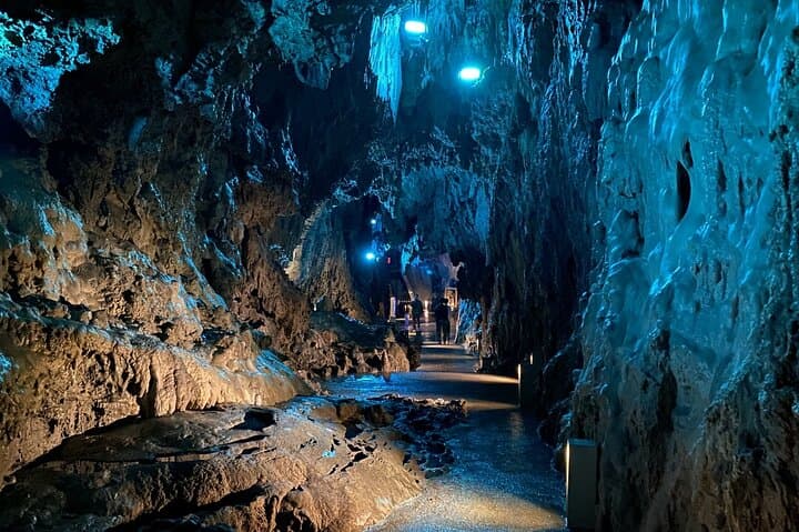 Ryusendo Cave and Kitayamazaki Cliffs Day Tour from Miyako Port