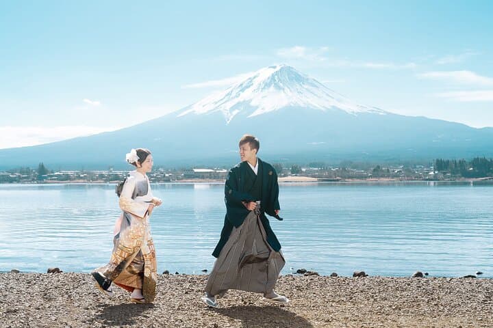 Mount Fuji Photoshoot Experience with Private Transport