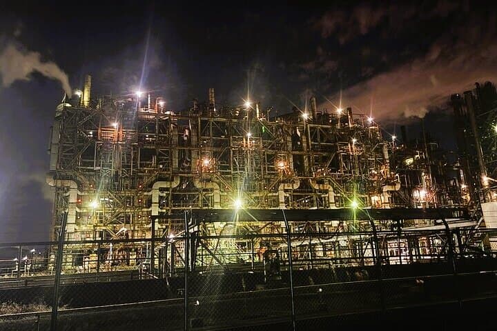 Kawasaki Night Factory Lights: Private Car Tour with Expert Guide — photo 6