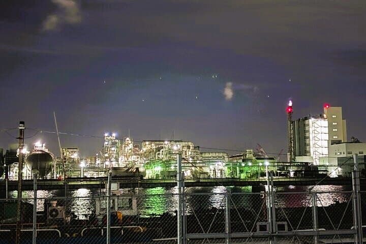 Kawasaki Night Factory Lights: Private Car Tour with Expert Guide — photo 4
