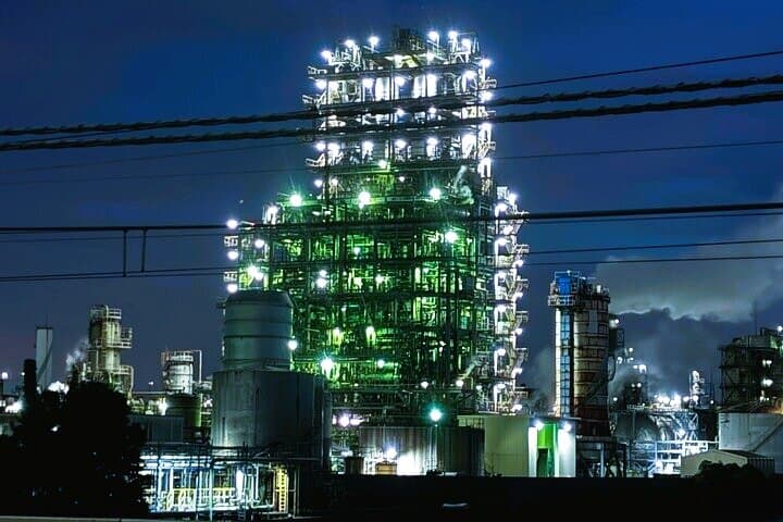 Kawasaki Night Factory Lights: Private Car Tour with Expert Guide — photo 3