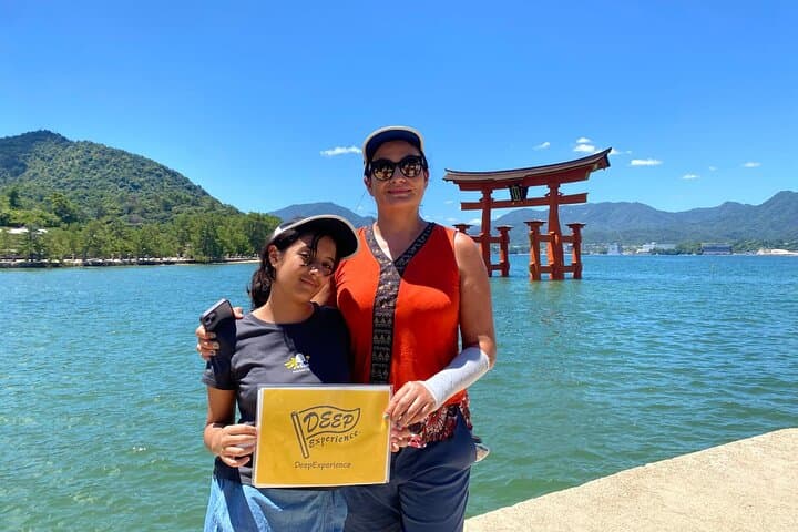 Hiroshima Highlights Guided Tour in 5.5 hours