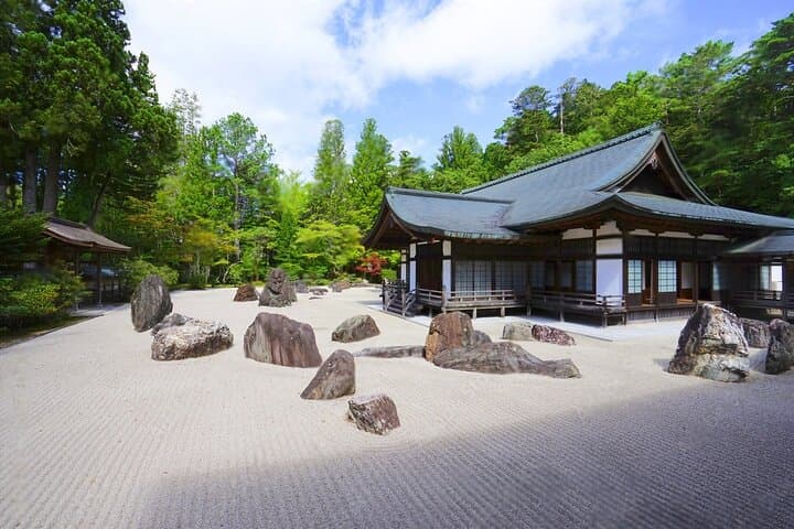 Nachi Waterfall, Mount Koya & Wakayama Tour with Two Options — photo 11