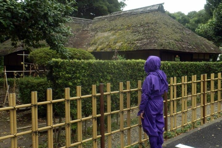 Ninja Explores Old Samurai Residences in Sakura — photo 9