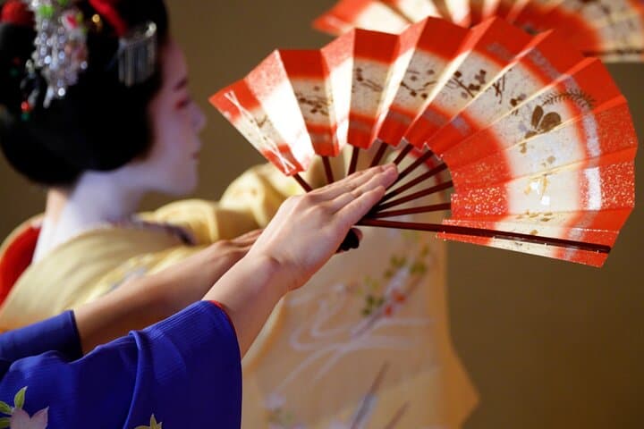 KYOTO：Authentic Maiko Show & Dinner with free-flowing drinks — photo 2