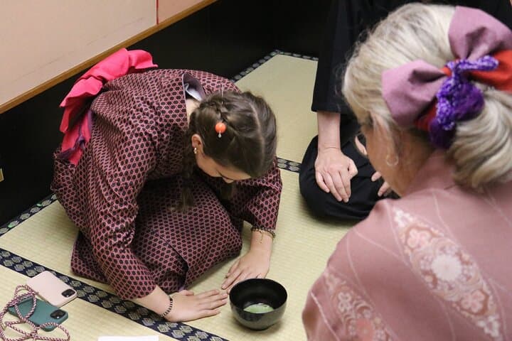 Learn Zen of Making tea Matcha,enjyoing Wagashi/Osaka Castle — photo 4
