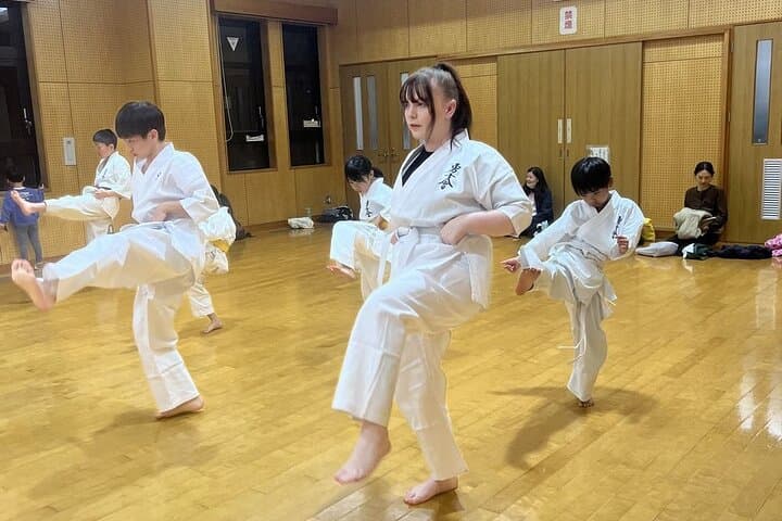 Nagasaki Street Walk and Karate Experience in Shindaikumachi — photo 2